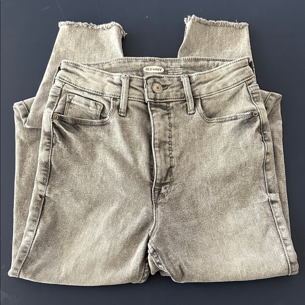 Old Navy Rockstar Super Skinny Light Gray Denim Jeans